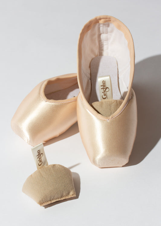 Pointe shoe dryers
