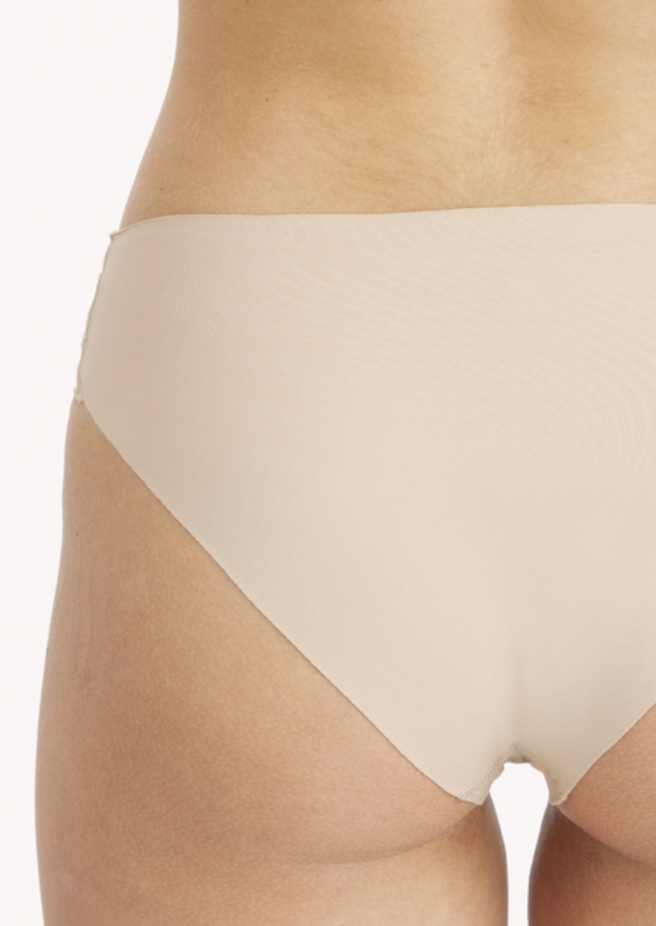 Saumattomat alushousut 72 + 72/B