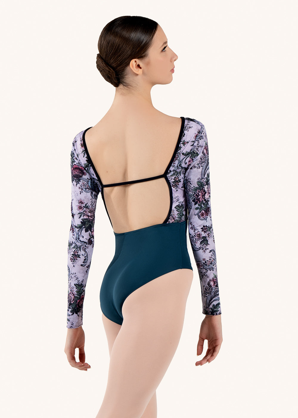 SASHA LEOTARD