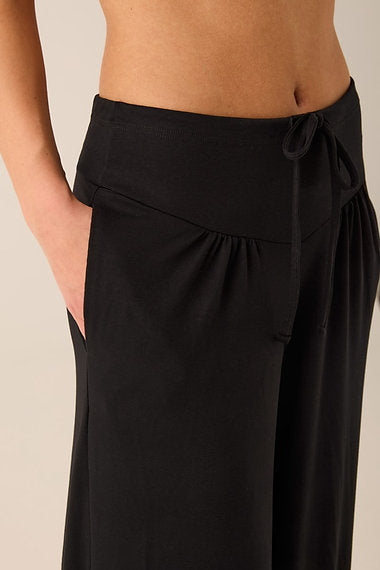 Wide-leg, fluid bamboo fiber pants